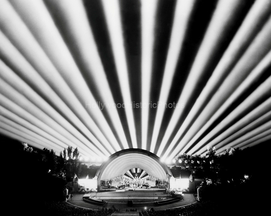 Hollywood Bowl 1946 CL wm.jpg